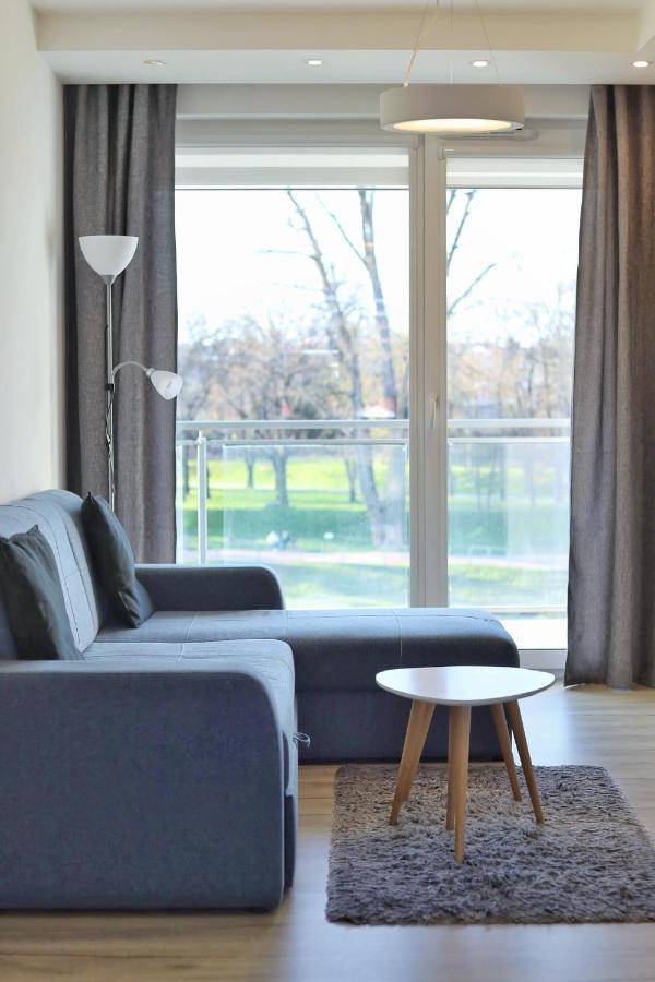 Capital Towers - Apartament Green Z Widokiem Na Rzeke Ряшів Екстер'єр фото