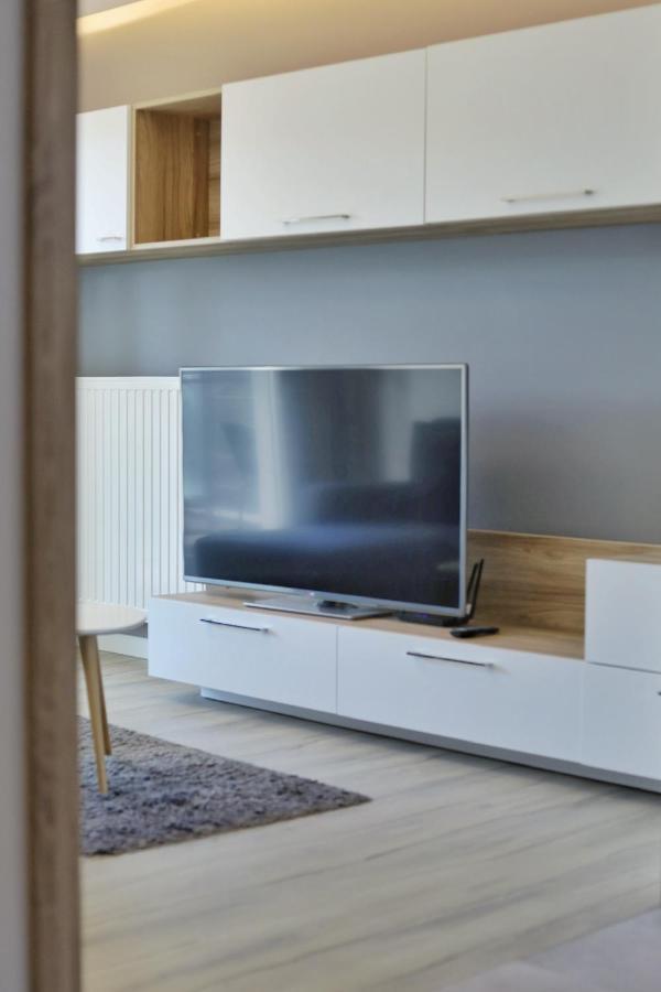 Capital Towers - Apartament Green Z Widokiem Na Rzeke Ряшів Екстер'єр фото