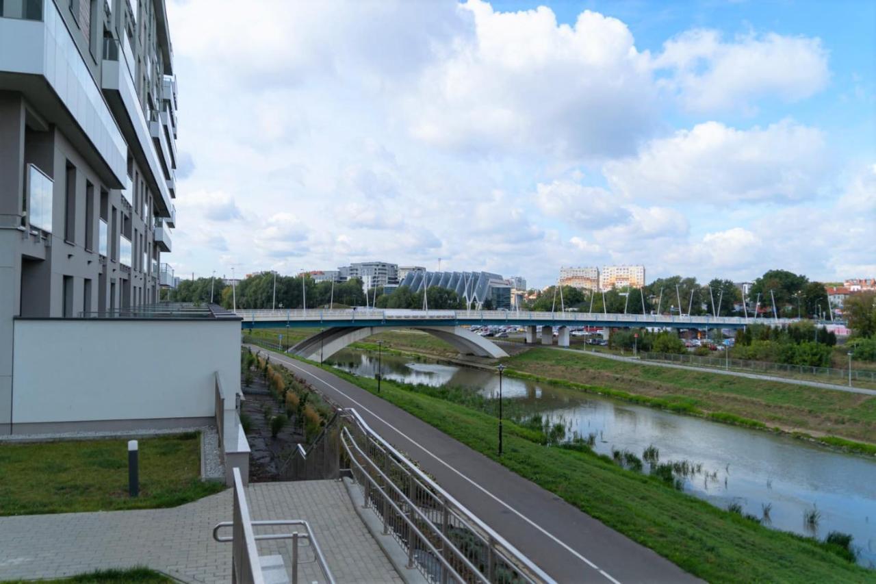 Capital Towers - Apartament Green Z Widokiem Na Rzeke Ряшів Екстер'єр фото
