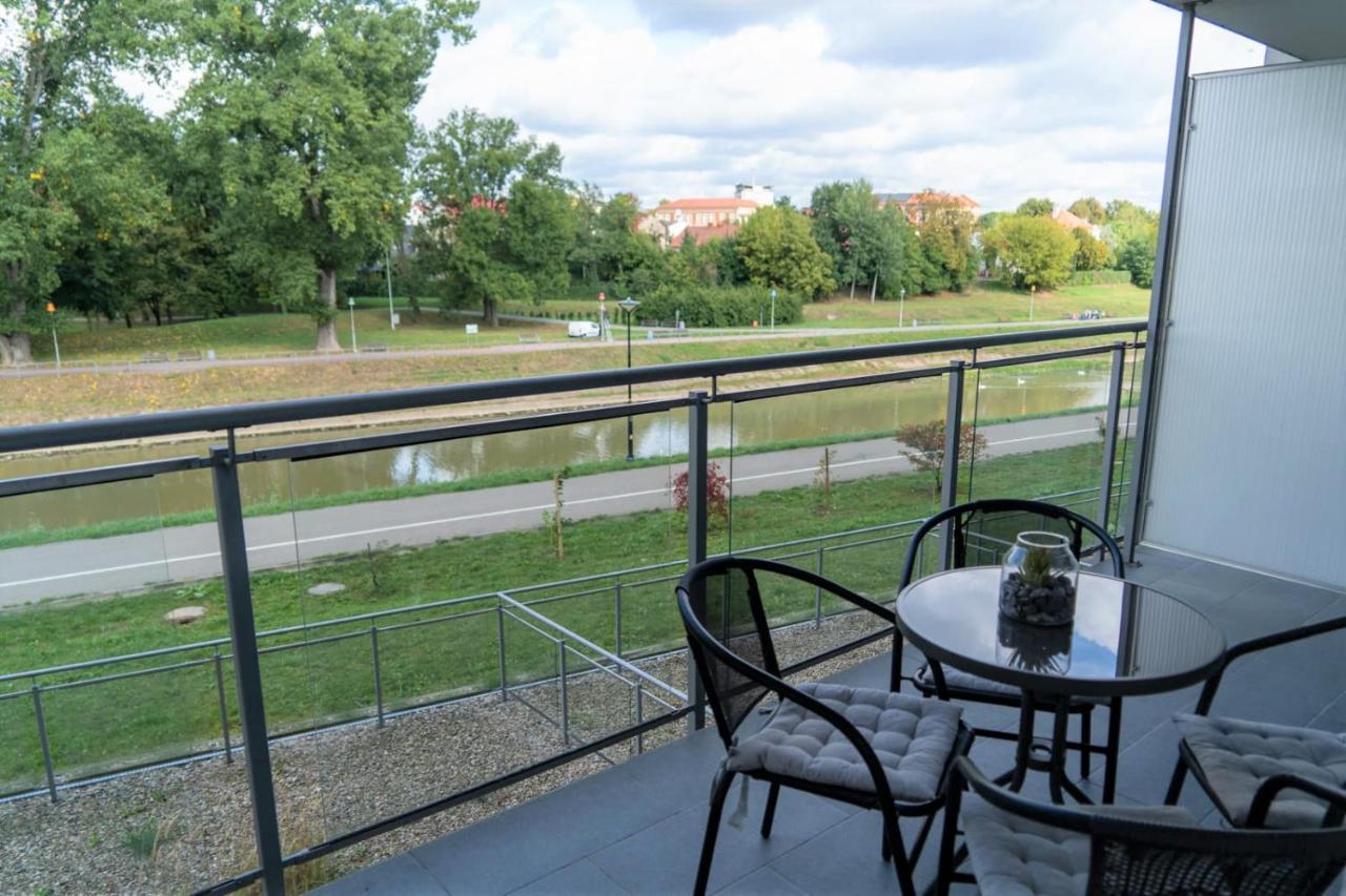 Capital Towers - Apartament Green Z Widokiem Na Rzeke Ряшів Екстер'єр фото